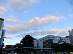 �摜(240x180)�E�g��摜(480x360)