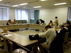 �摜(240x180)�E�g��摜(480x360)